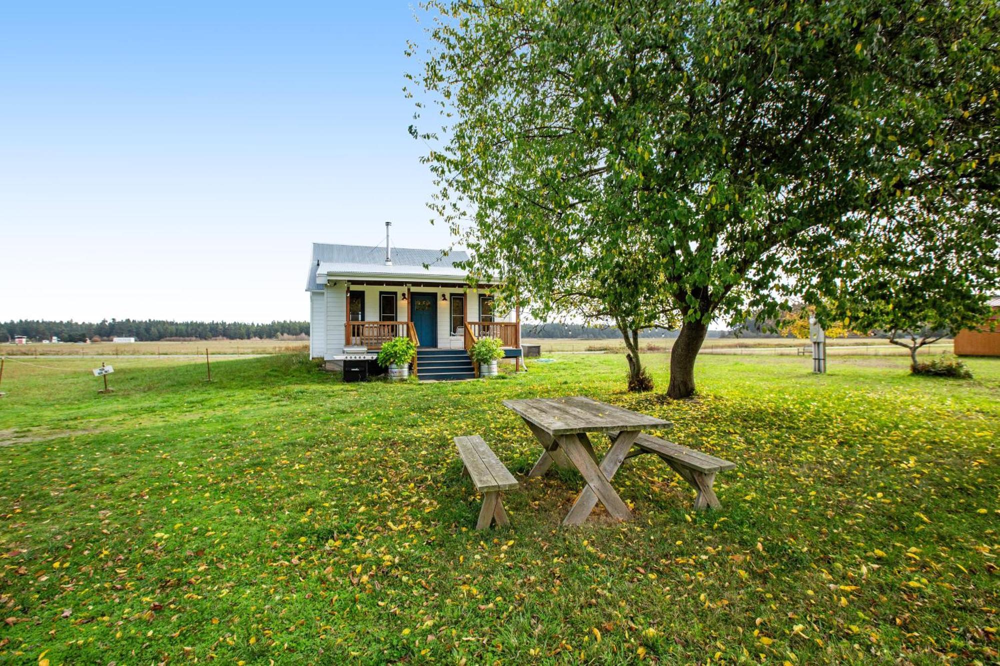 Historic Officer'S Farmhouse At Olf Coupeville Exterior foto